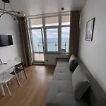 Arcadia & Sea Terrace דירה