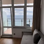 Arcadia & Sea Terrace דירה אודסה