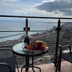 Arcadia & Sea Terrace דירה *