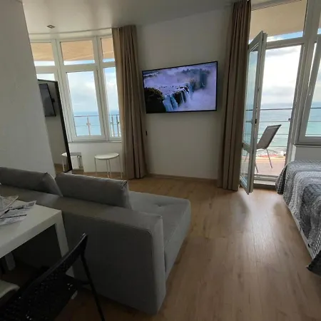 Daire Arcadia & Sea Terrace *